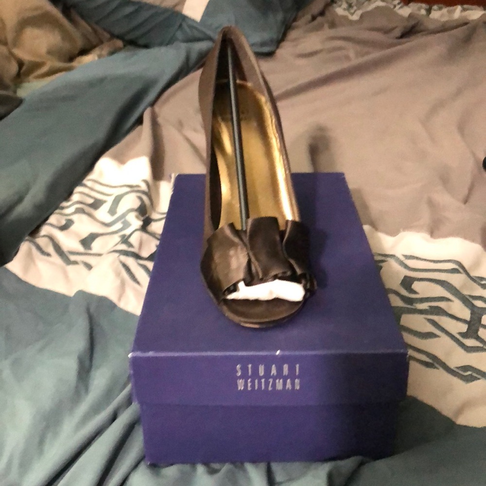 Stuart Weitzman 8.5 brown satin heels worn once
